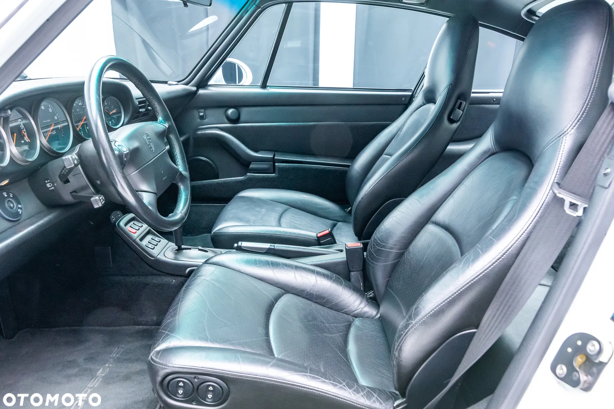 Porsche 911 - 12