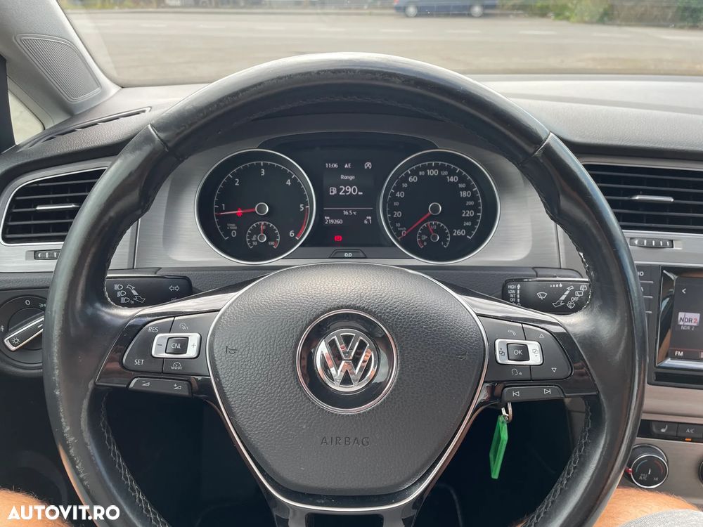 Volkswagen Golf 1.6 TDI BlueMotion Comfortline - 15