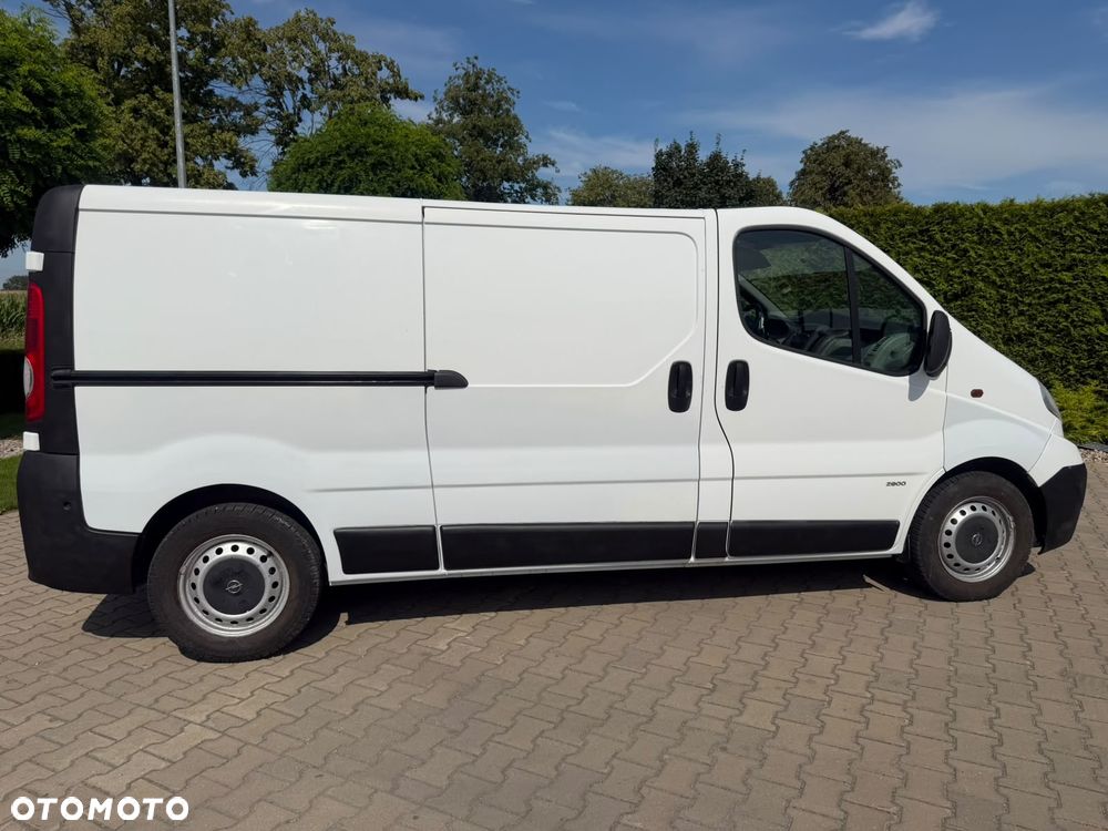 Opel Vivaro - 17