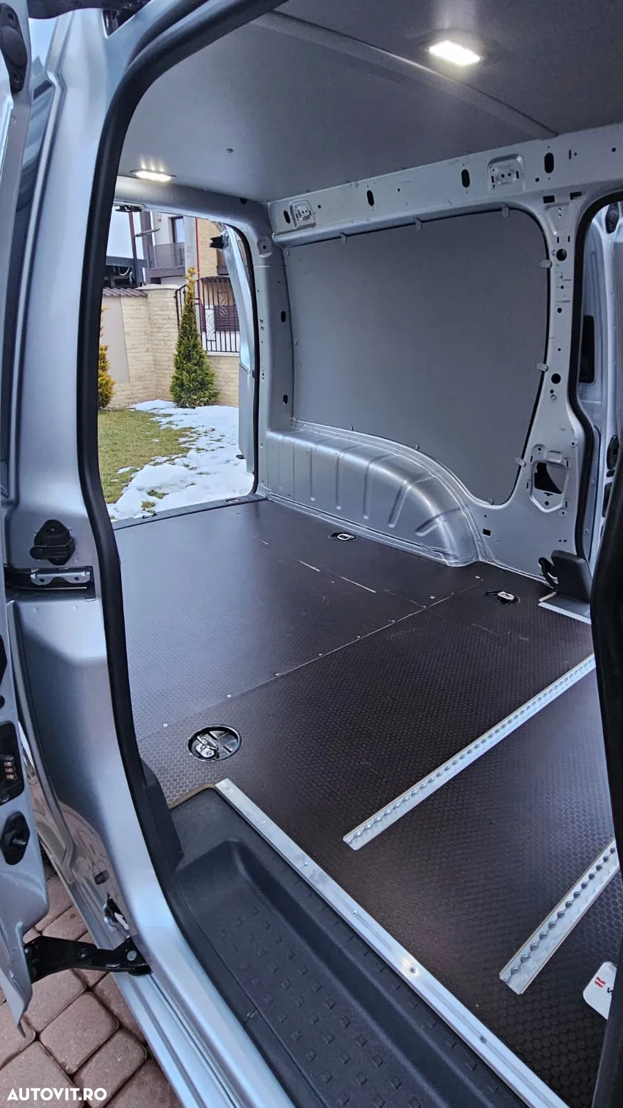 Volkswagen Caddy 2.0 TDI Maxi - 9