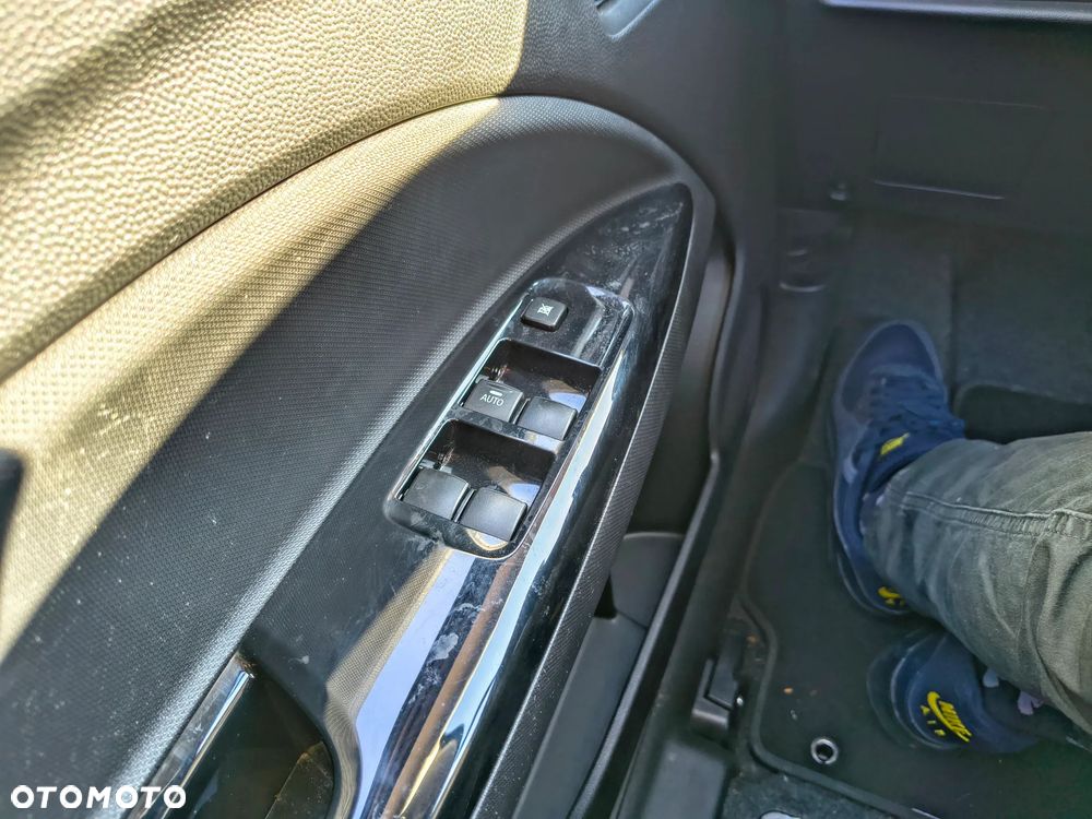 Ford B-MAX 1.6 Titanium - 22