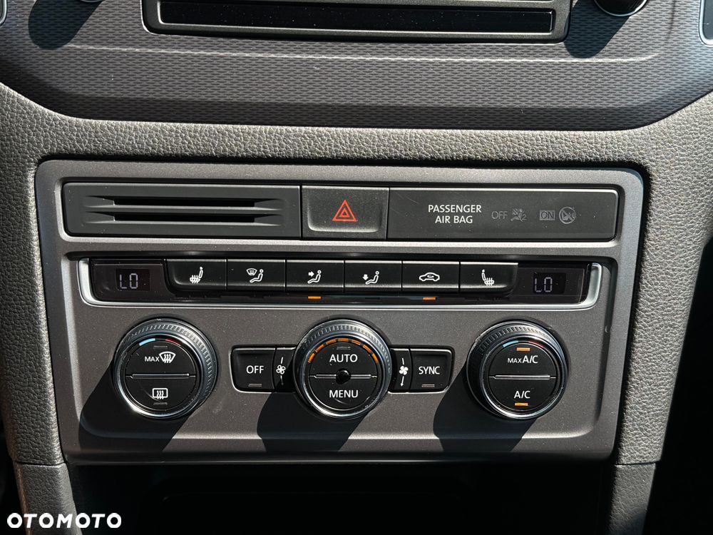 Volkswagen Golf Sportsvan 1.4 TSI BlueMotion Technology DSG Lounge - 24