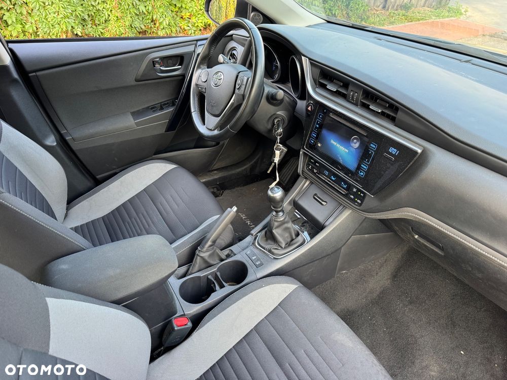Toyota Auris 1.2 Turbo Edition S+ - 9