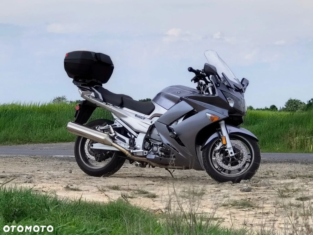 Yamaha FJR - 6