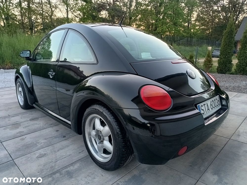 Volkswagen New Beetle - 21