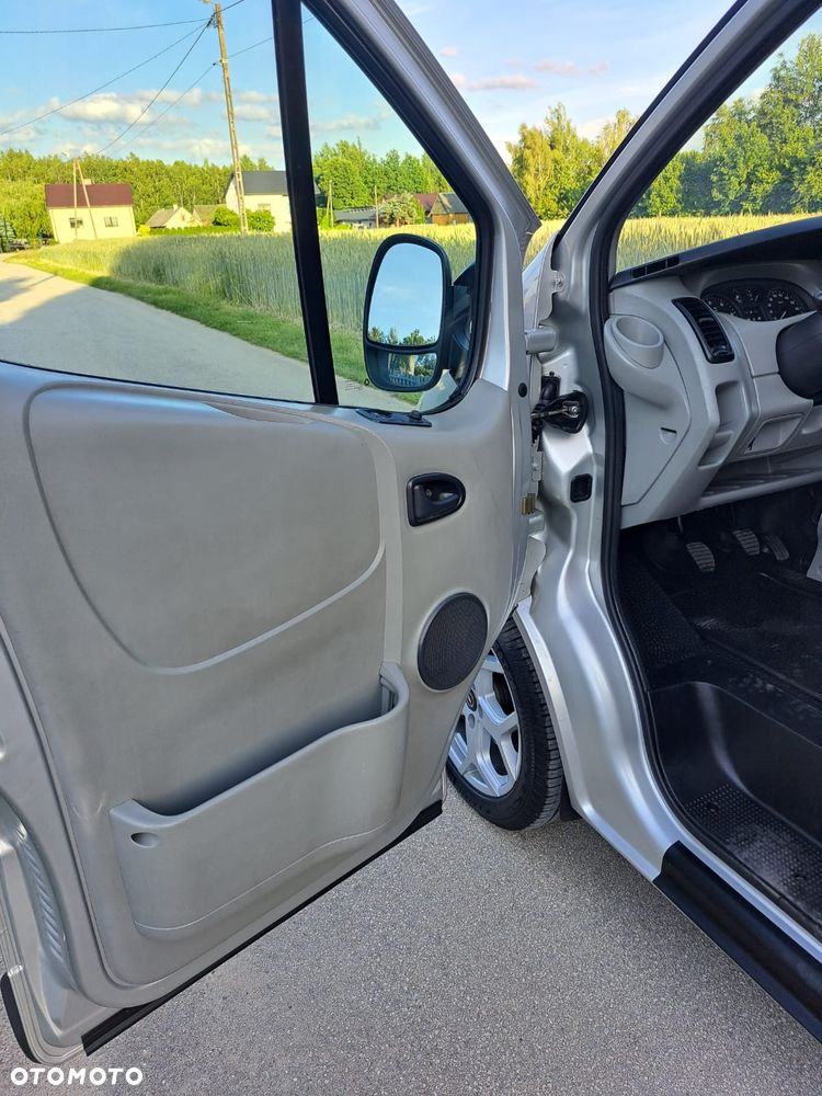 Opel Vivaro - 9