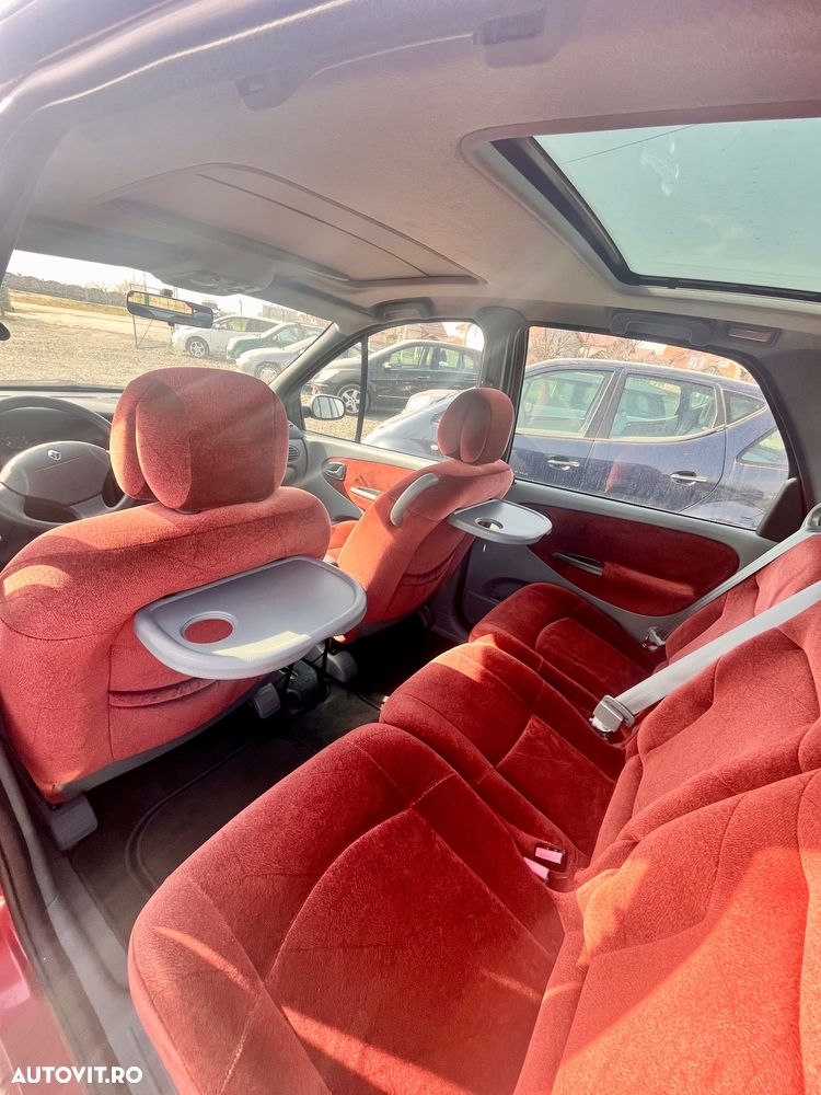 Renault Megane - 5