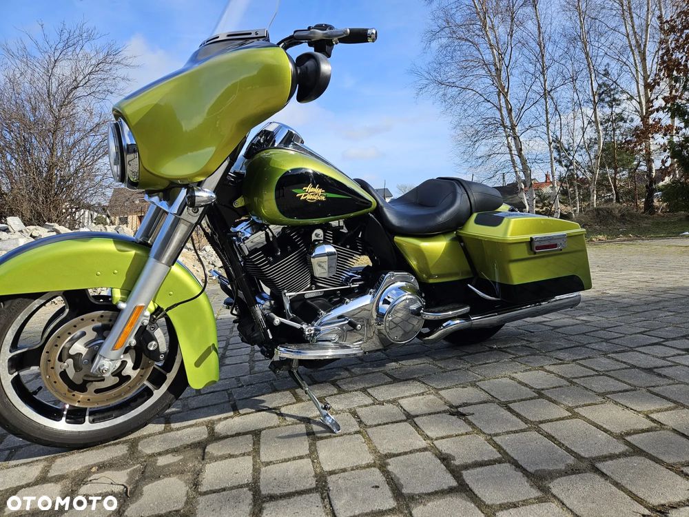 Harley-Davidson Touring Street Glide - 10