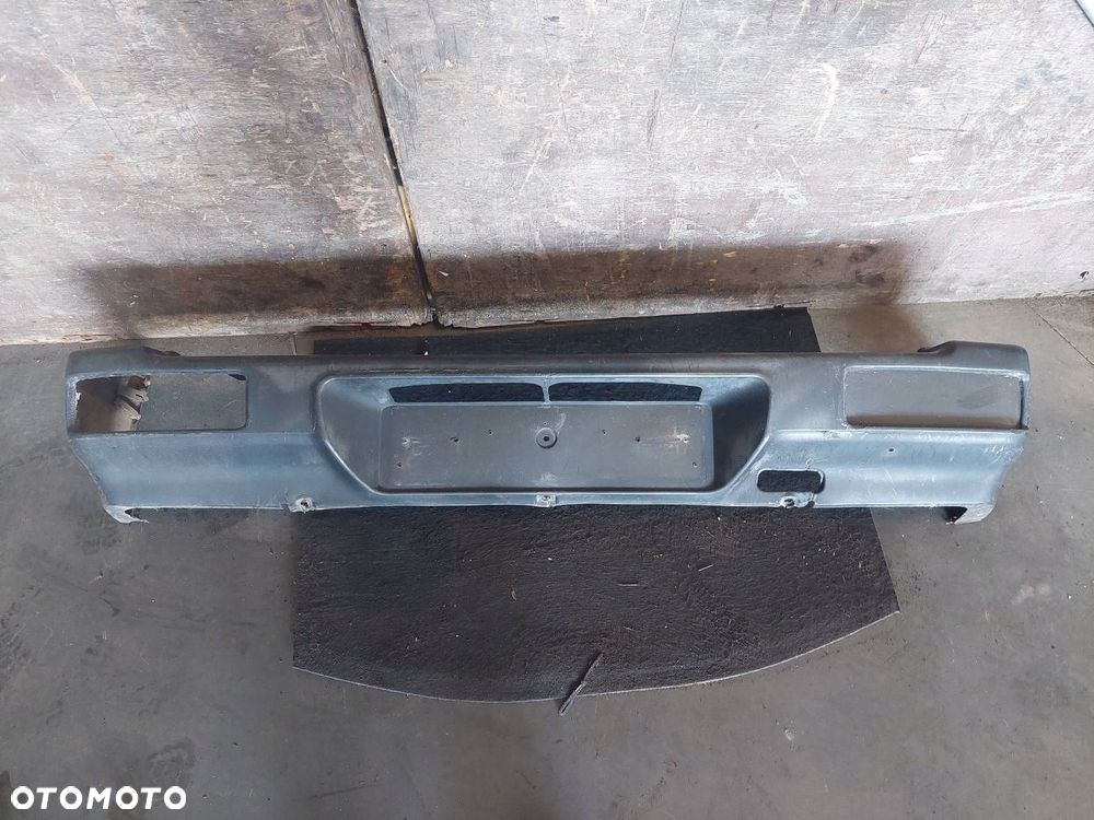 ZDERZAK TYŁ SUZUKI VITARA I - 1