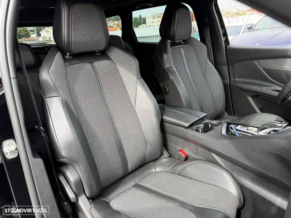 Peugeot 5008 1.5 BlueHDi GT Line J19 EAT8 - 19