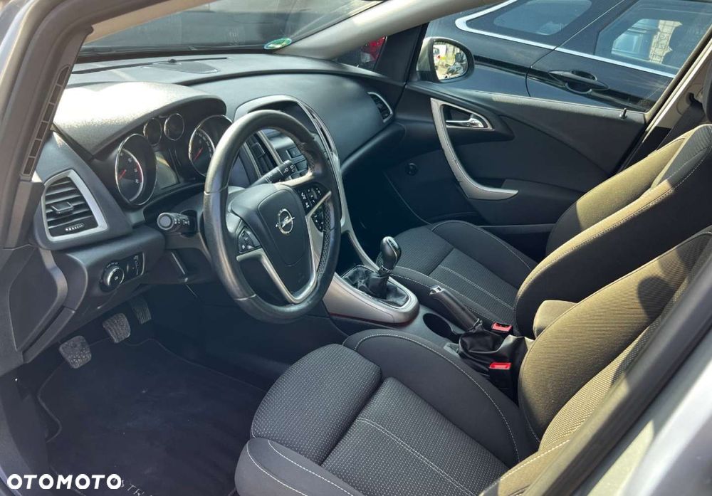Opel Astra - 11