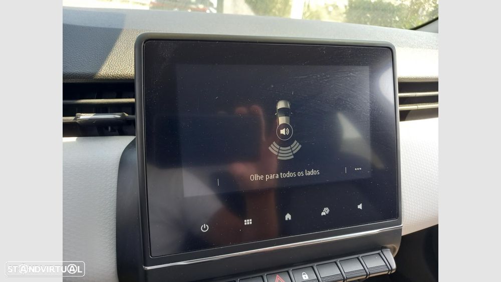 Renault Clio 1.0 TCe Limited Bi-Fuel - 22