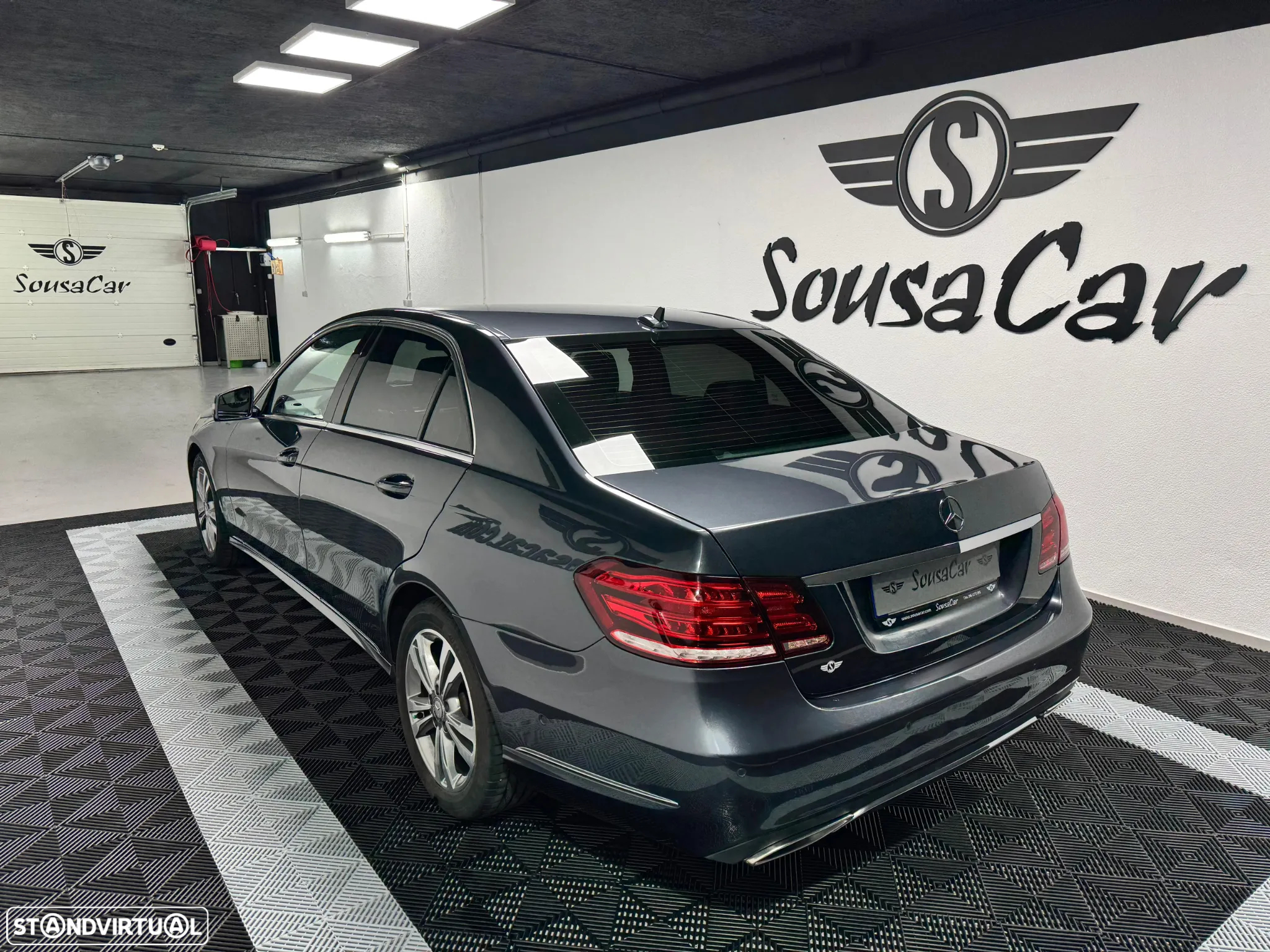 Mercedes-Benz E 300 Bluetec Hybrid Avantgarde - 2