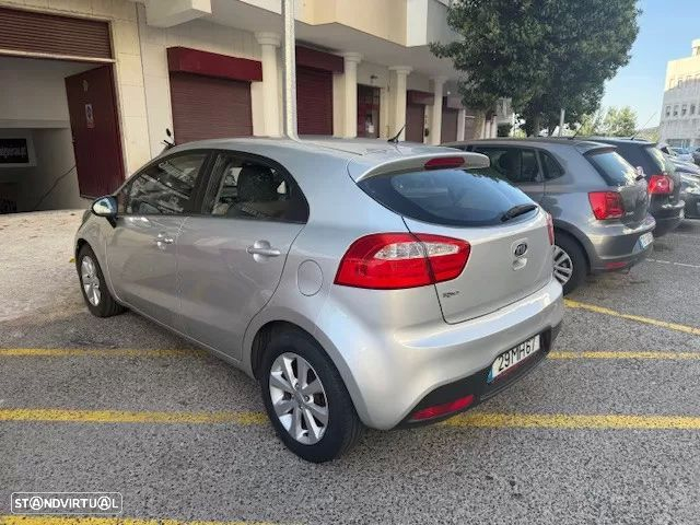 Kia Rio 1.2 CVVT EX - 12