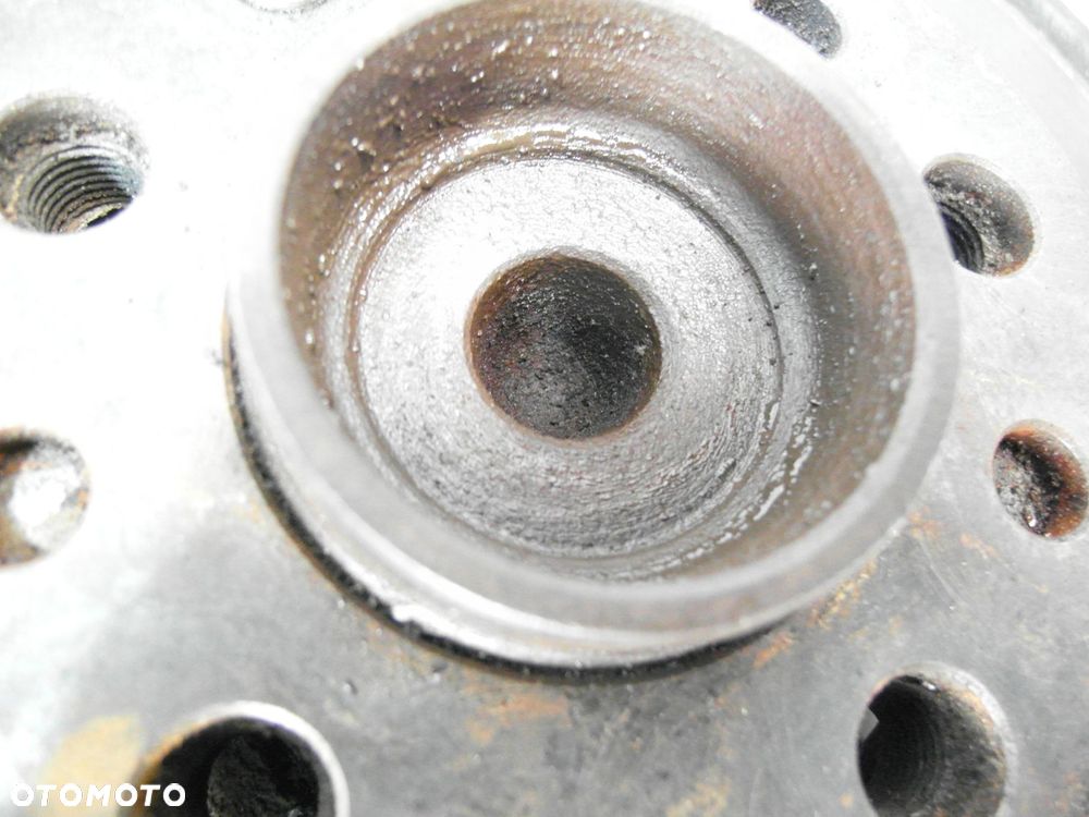 PIASTA TYLNA PRAWA ALFA ROMEO 159 1.9 JTDM - 8