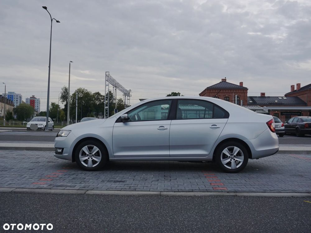 Skoda RAPID 1.0 TSI Style - 9