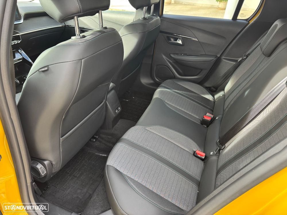 Peugeot e-208 50 kWh Allure - 17