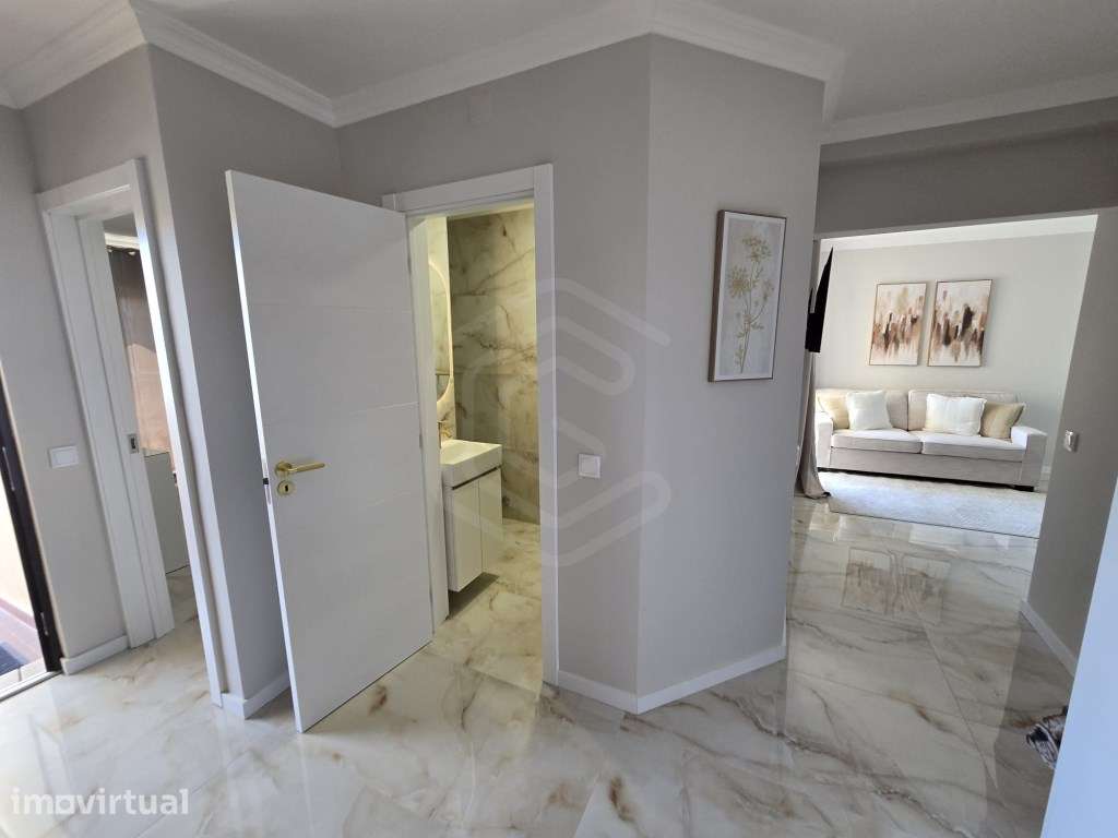Apartamento T1 transformado em T2 em Albufeira, Algarve - Grande imagem: 3/19
