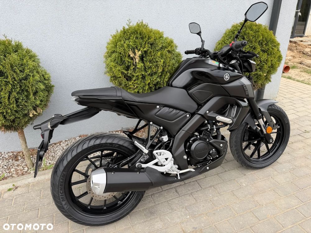 Yamaha MT - 5
