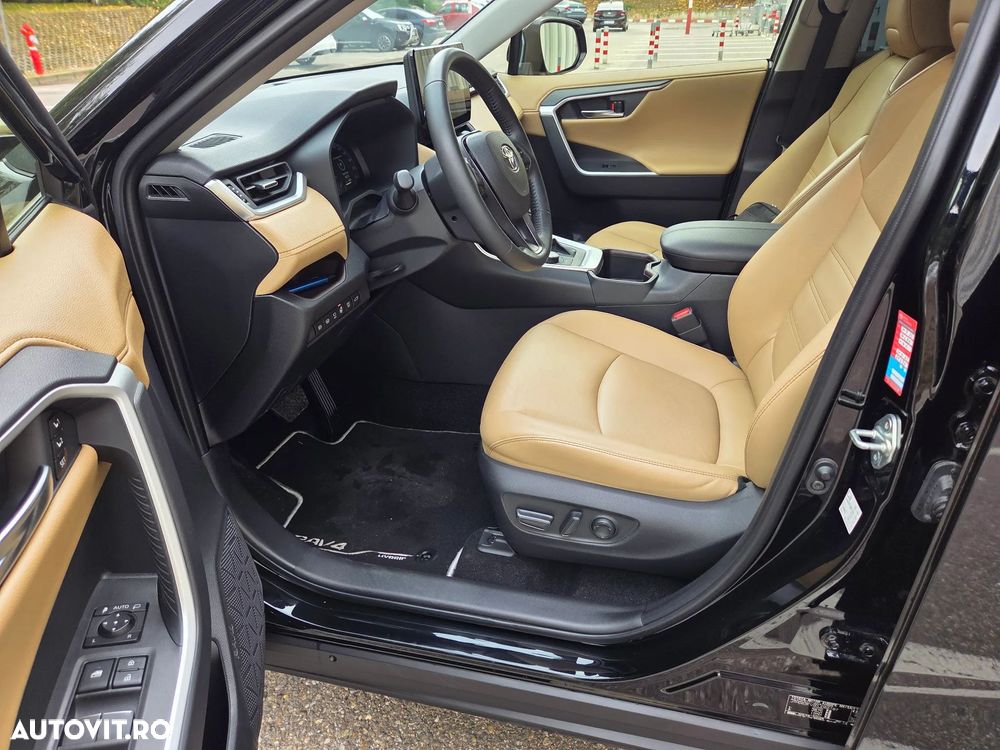 Toyota RAV4 - 25