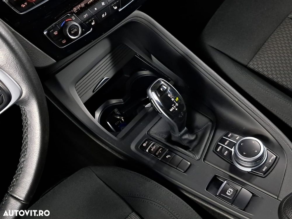 BMW X1 sDrive18d AT - 24
