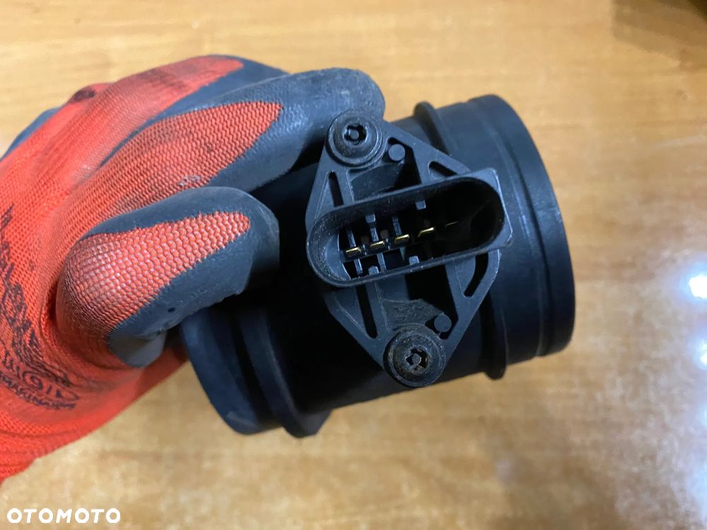 PRZEPŁYWOMIERZ 0280218073 07D906461 VW PHAETON 3,2 - 4