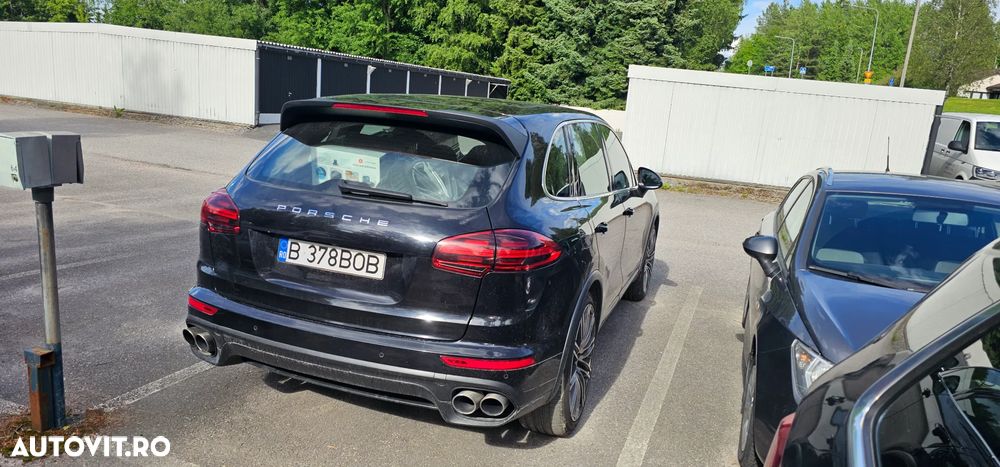 Porsche Cayenne S E-Hybrid Platinum Edition - 25