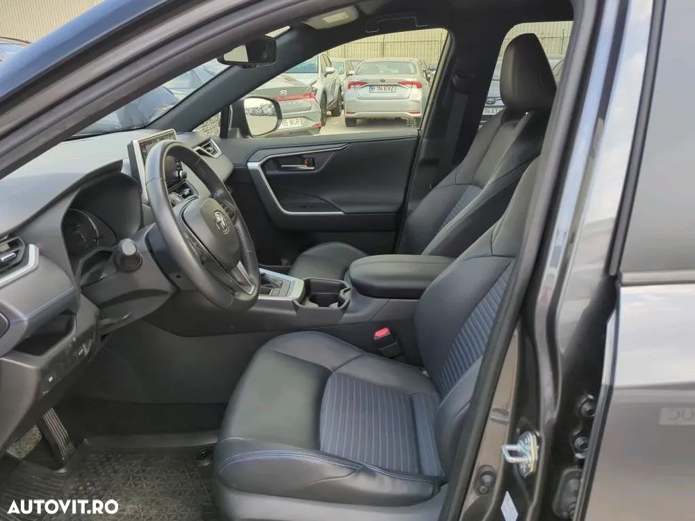 Toyota RAV4 - 3