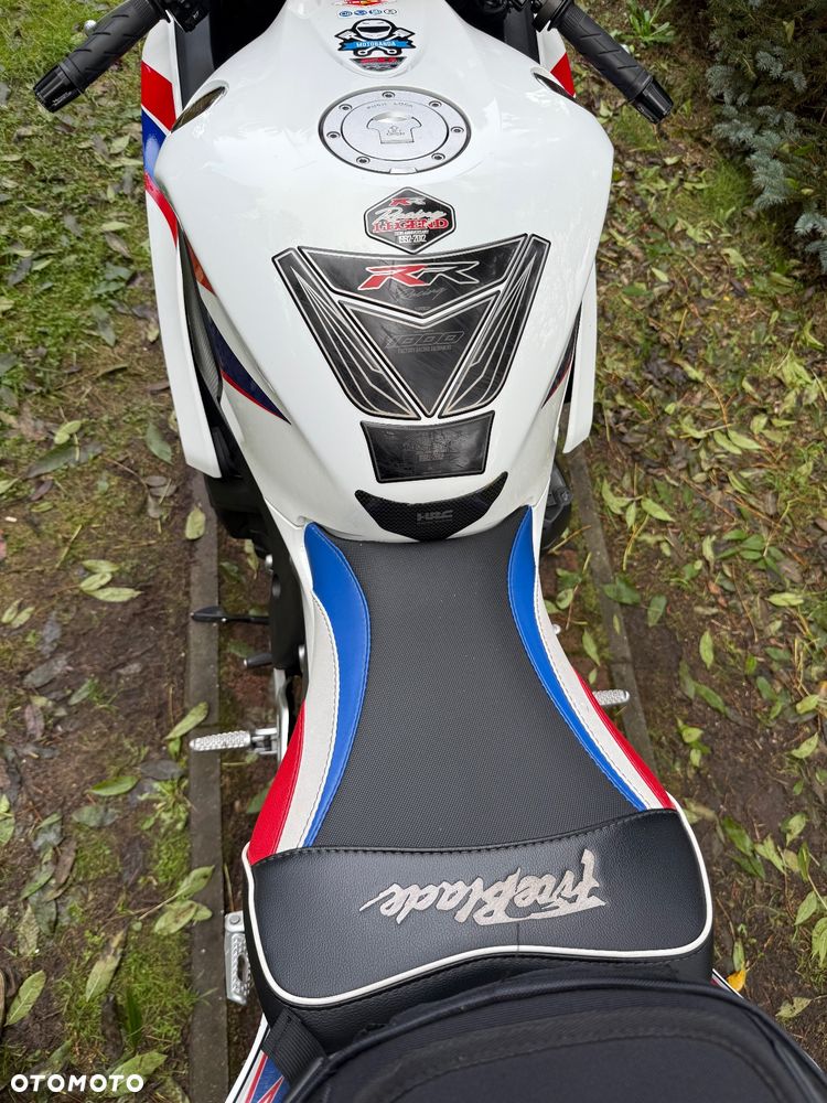 Honda CBR - 8