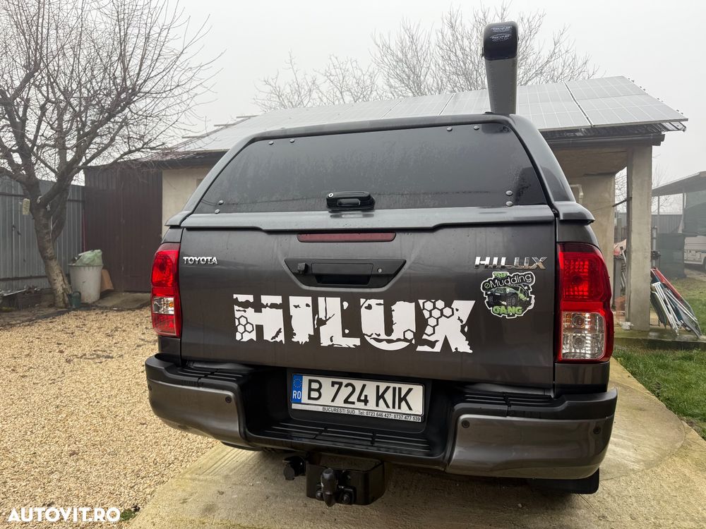 Toyota Hilux - 3
