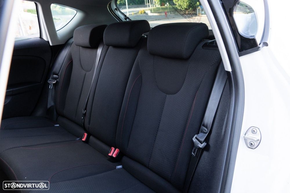 SEAT Leon 2.0 TDI FR DPF - 48