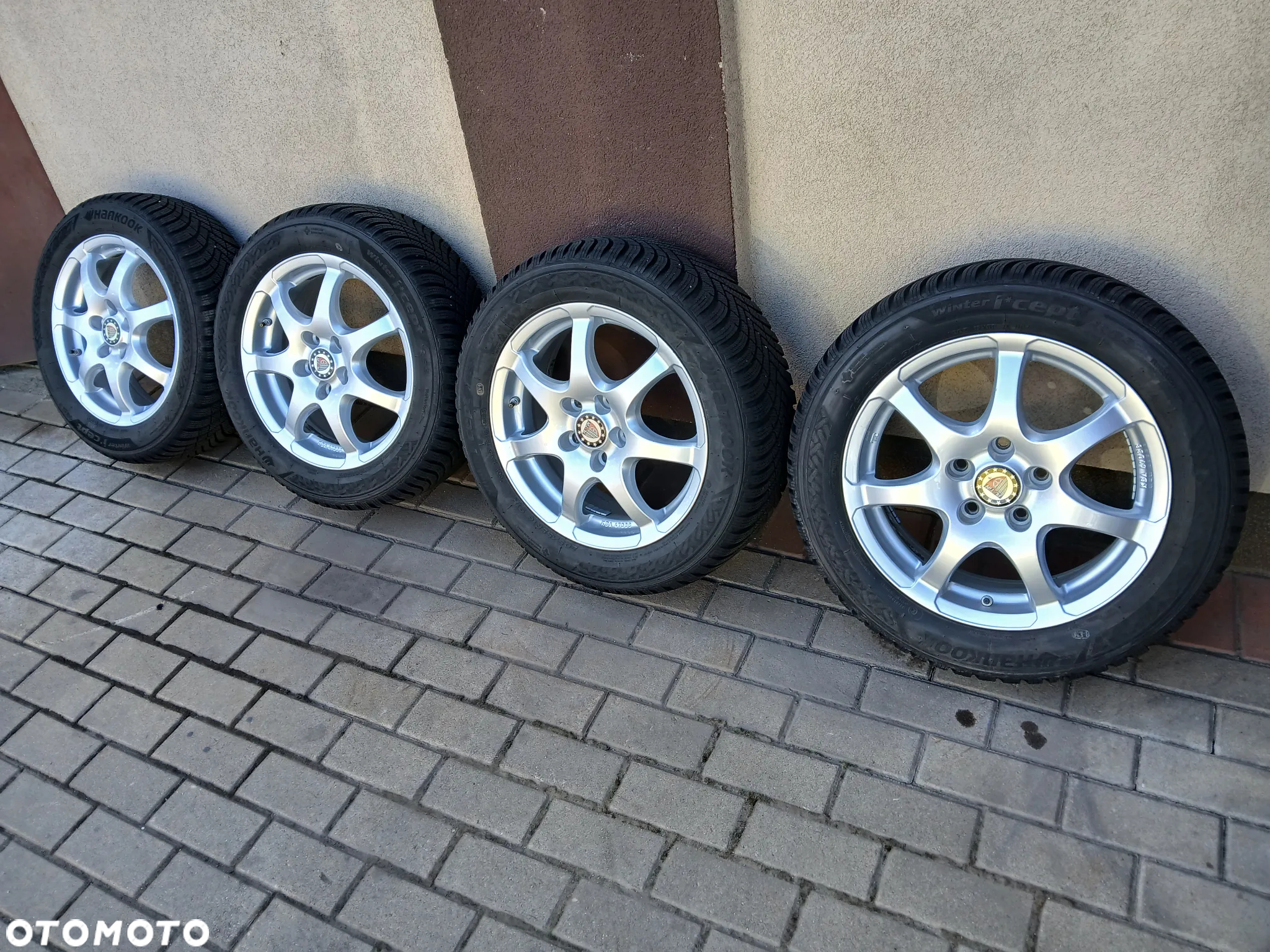 felgi koła honda, kia, hyundai 5x114,3 r16 et45 igły  hankook 205/55 8mm (3723) - 3