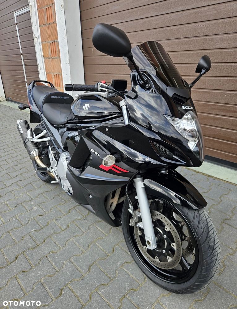 Suzuki GSX - 1
