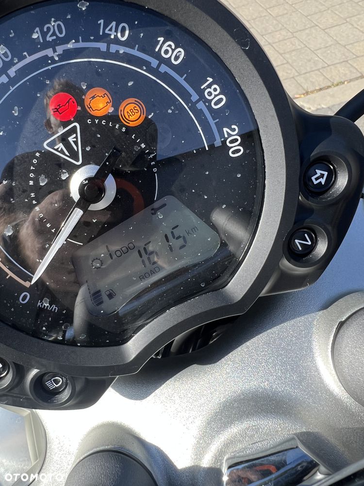 Triumph Speedmaster - 7