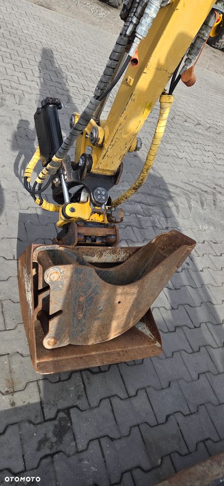 Caterpillar <<CAT 302.4D, Rotatilt Engcon!, 2 łyżki, waga 2360 kg! 2015rok, sprowadzona>> - 9