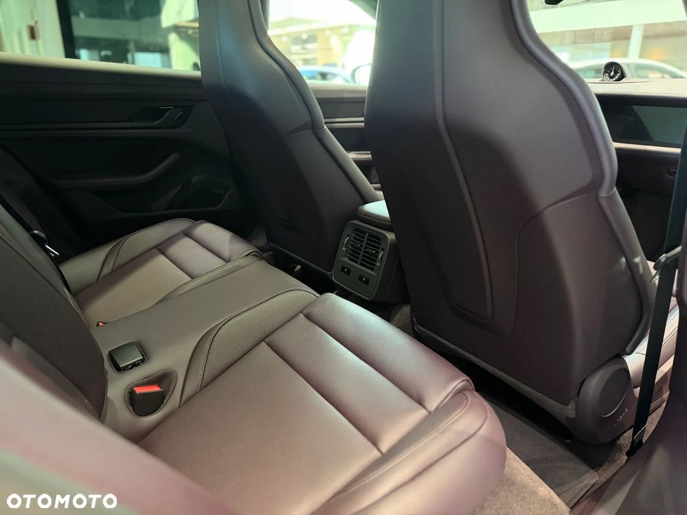 Porsche Taycan 105kWh 4S Performance Plus - 25