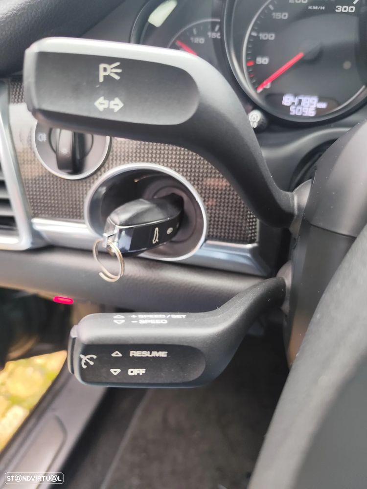 Porsche Panamera Platinum Edition - 15