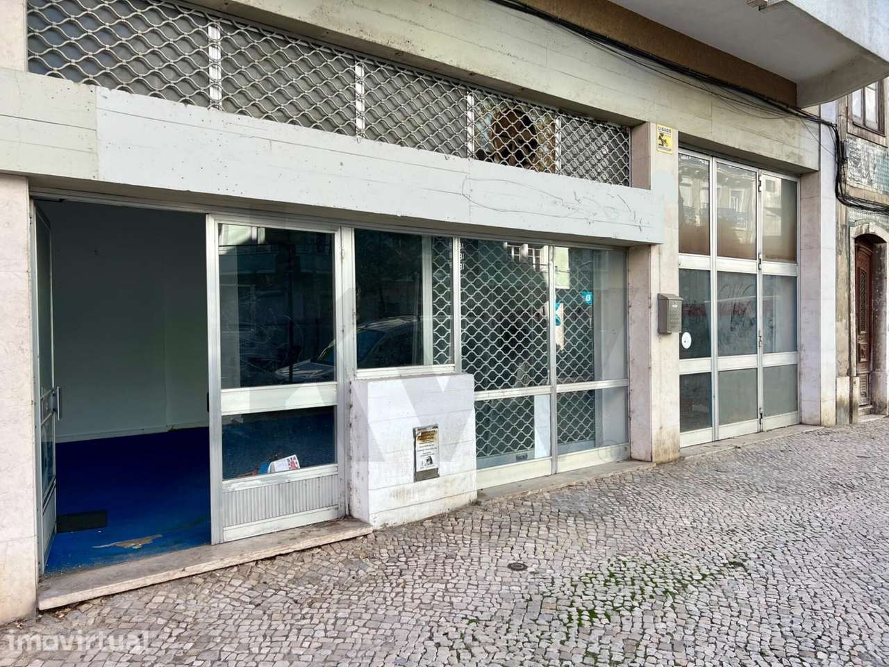 Loja com aproximadamente 590 m2 em Arroios - Grande imagem: 3/14