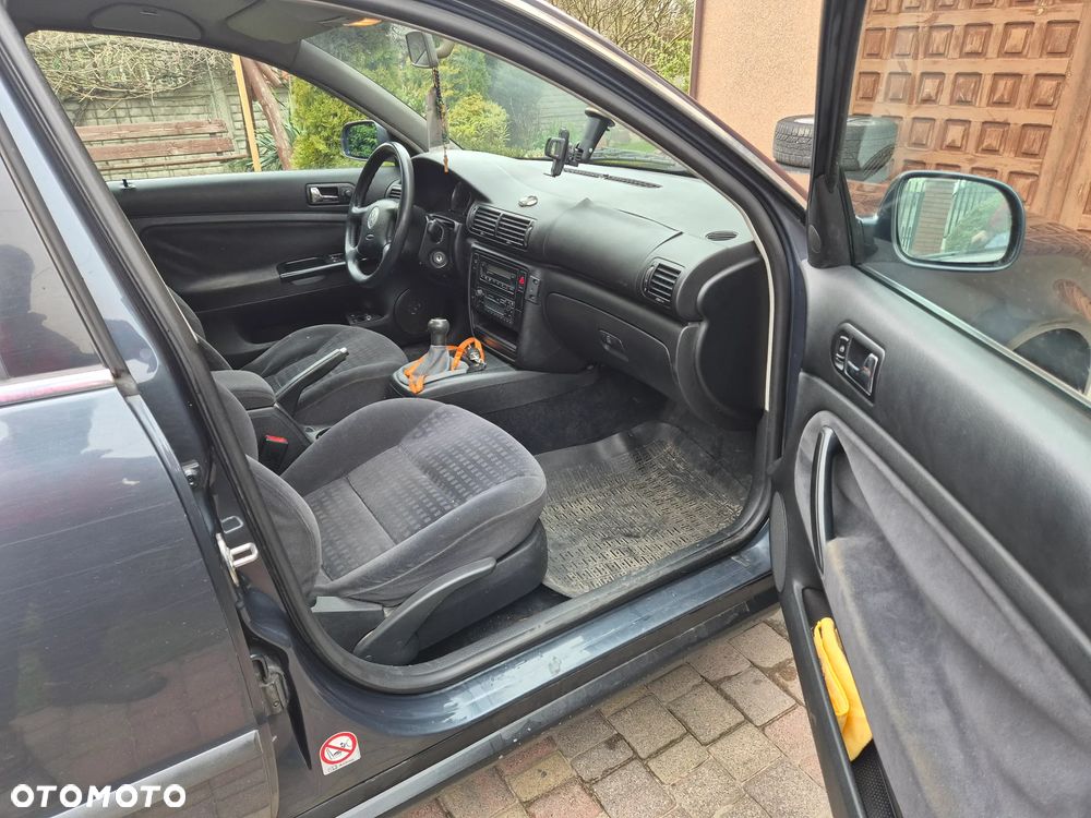 Volkswagen Passat 1.9 TDI Basis - 9