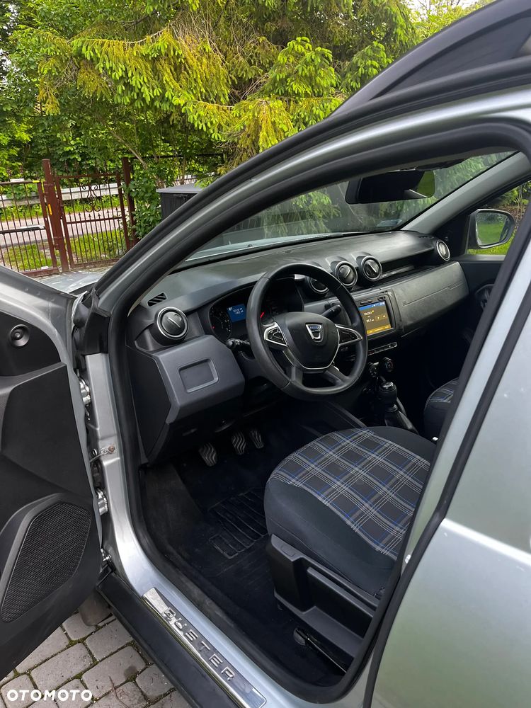 Dacia Duster 1.6 SCe Laureate 4x4 S&S - 8