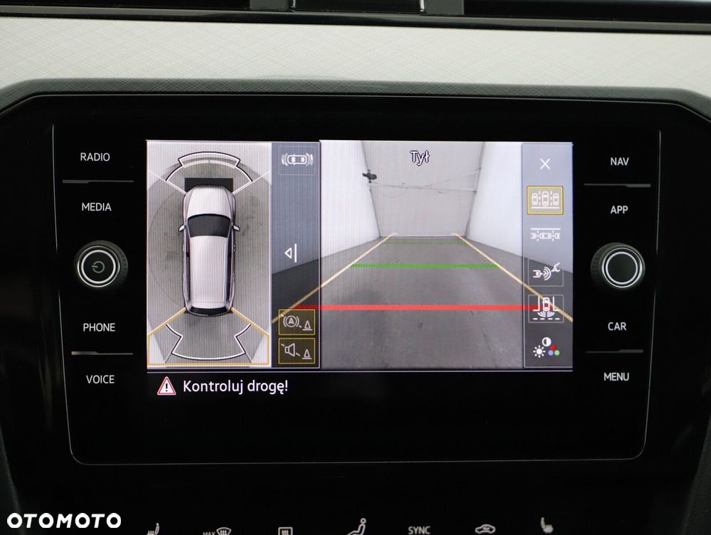 Volkswagen Passat Variant 2.0 TDI Business DSG - 20