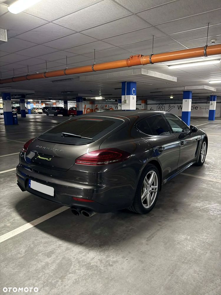 Porsche Panamera - 6
