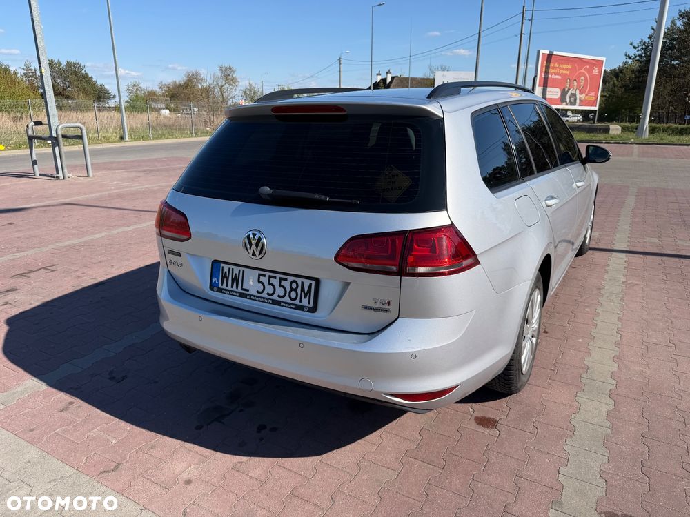 Volkswagen Golf 1.6 TDI Trendline DSG - 11