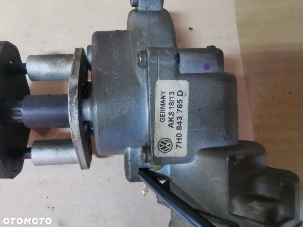 Vw T5 Lift  Multivan dociąg domykanie drzwi 7H0843765D - 2