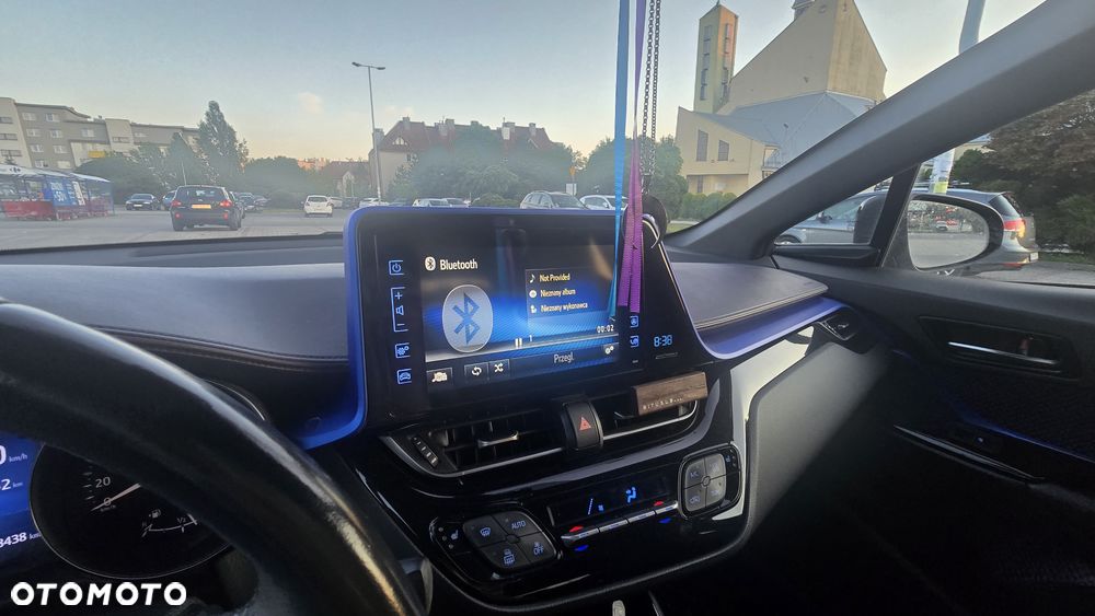 Toyota C-HR 1.2 T Premium - 6