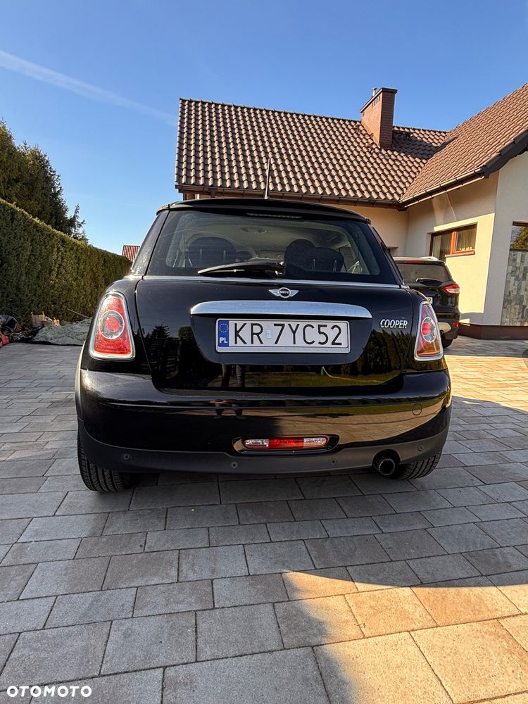MINI Cooper Standard - 3