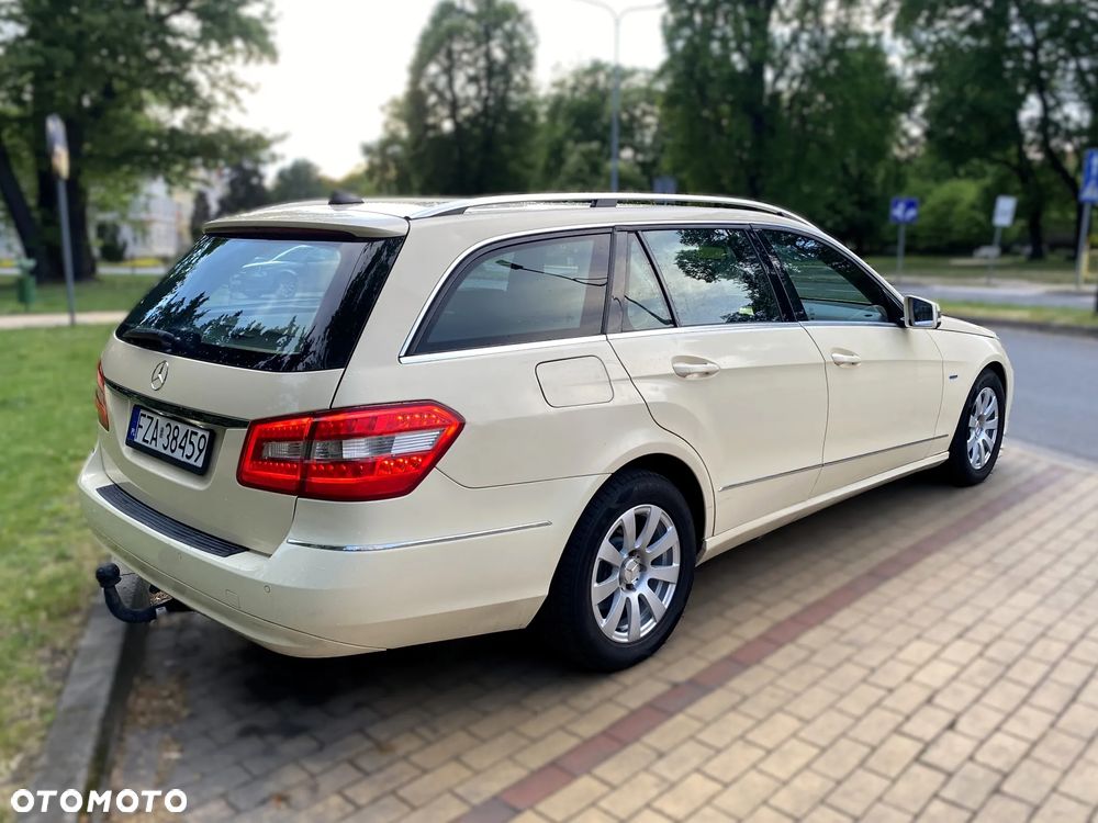Mercedes-Benz Klasa E 200 BlueTEC 7G-TRONIC Elegance - 6