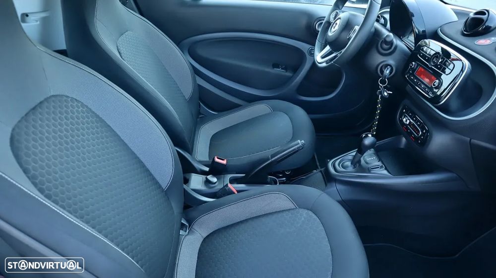 Smart ForTwo Coupé EQ passion - 32