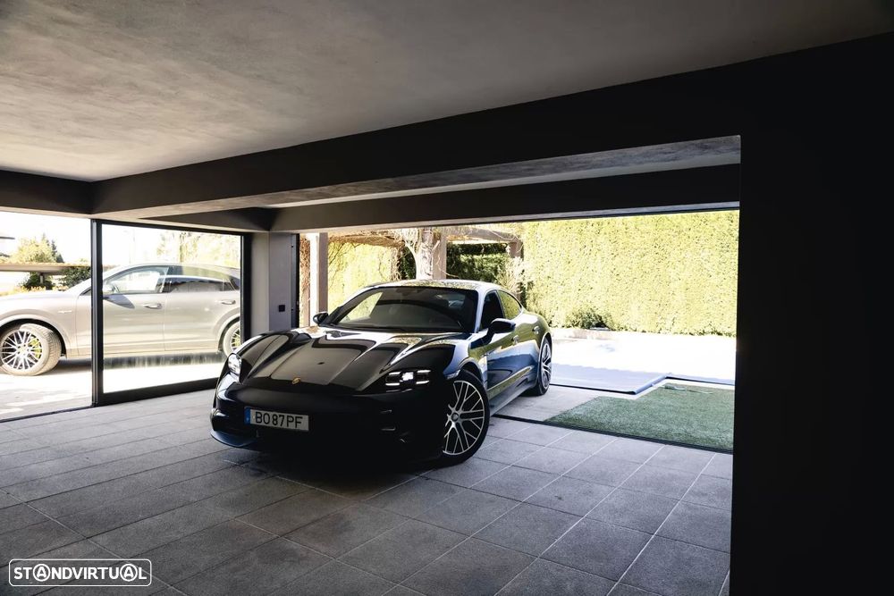 Porsche Taycan Standard - 7