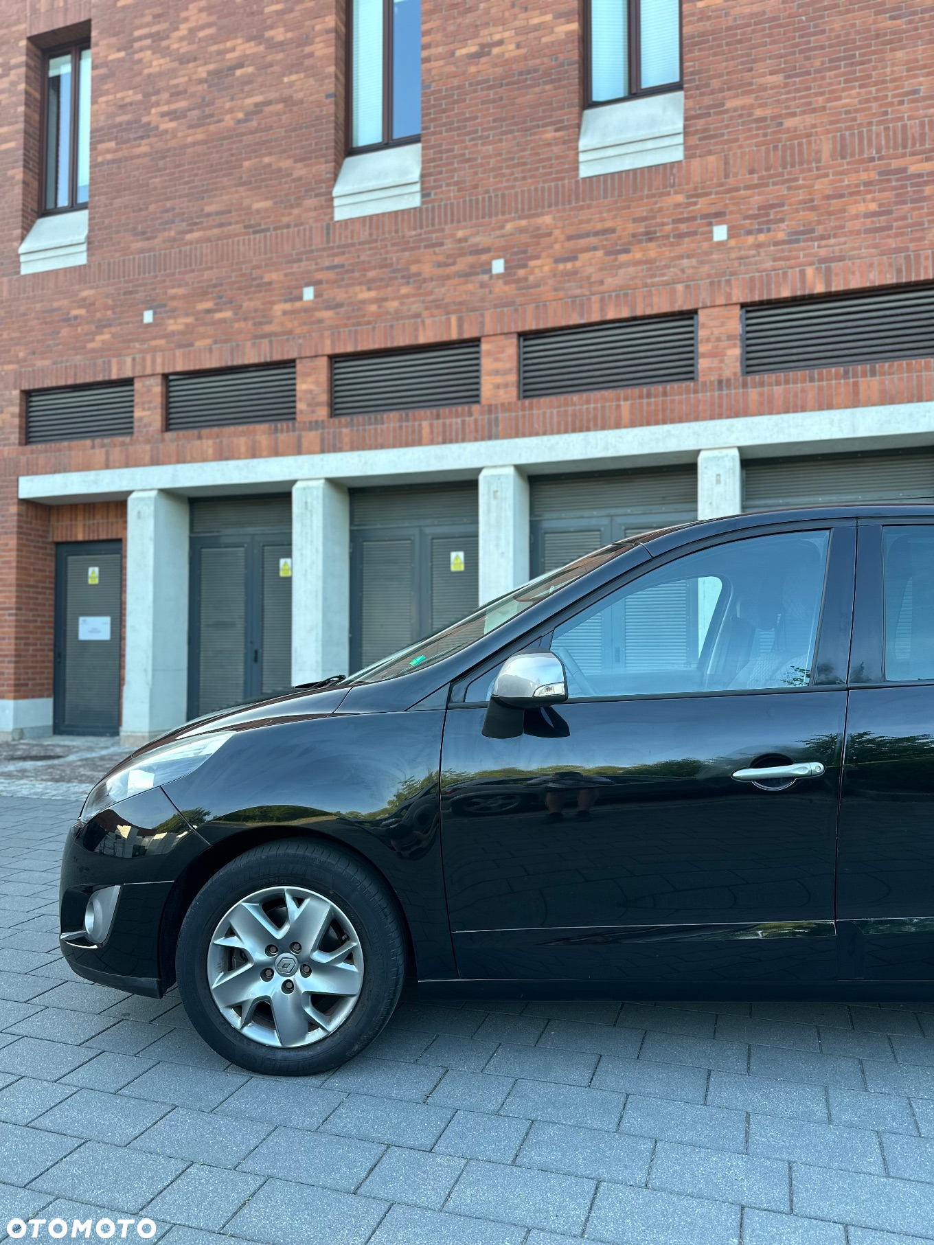 Renault Scenic 1.6 16V 110 TomTom Edition - 25